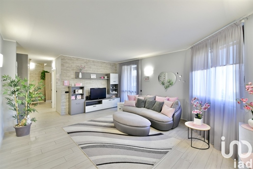 Vendita Appartamento 120 m² - 2 camere - Meda