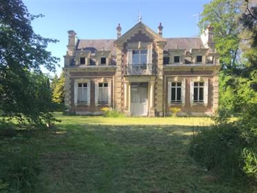 Xixth century château in the heart of a village