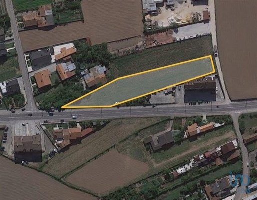 Ground in Aveiro with 2660,00 m²