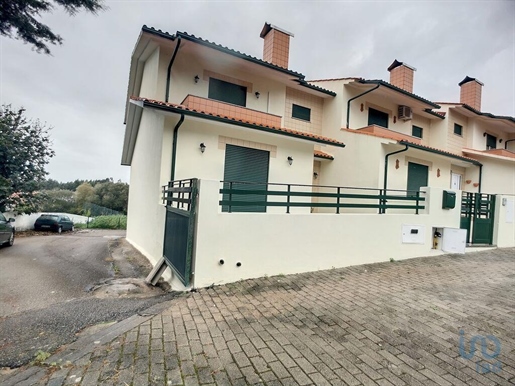 Home / Villa with 3 Rooms in Aveiro with 270,00 m²