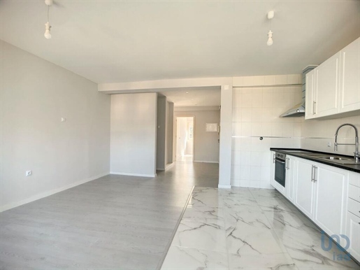Appartement met 3 Kamers in Aveiro met 108,00 m²
