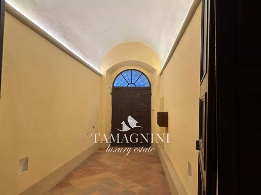 Montepulciano for sale finest apartment in historic building