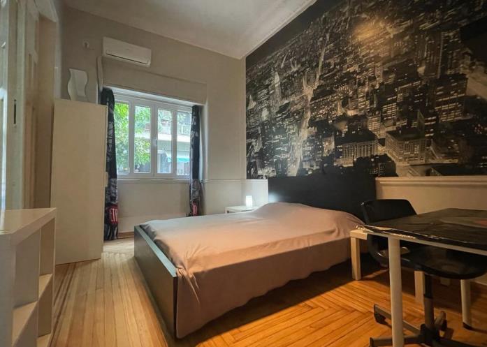 3 bedroom apartment in Piraeus 