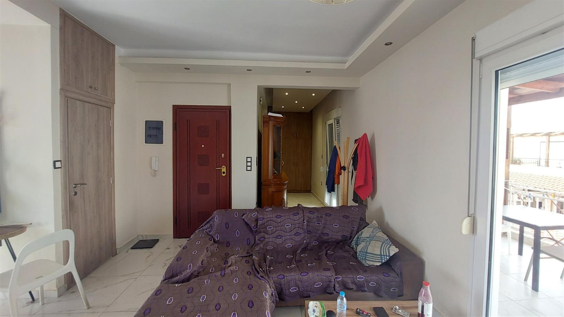 Sea View apartment in Piraeus 