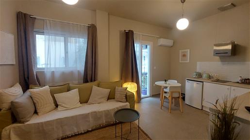 Sea Front apartment in Piraeus 
