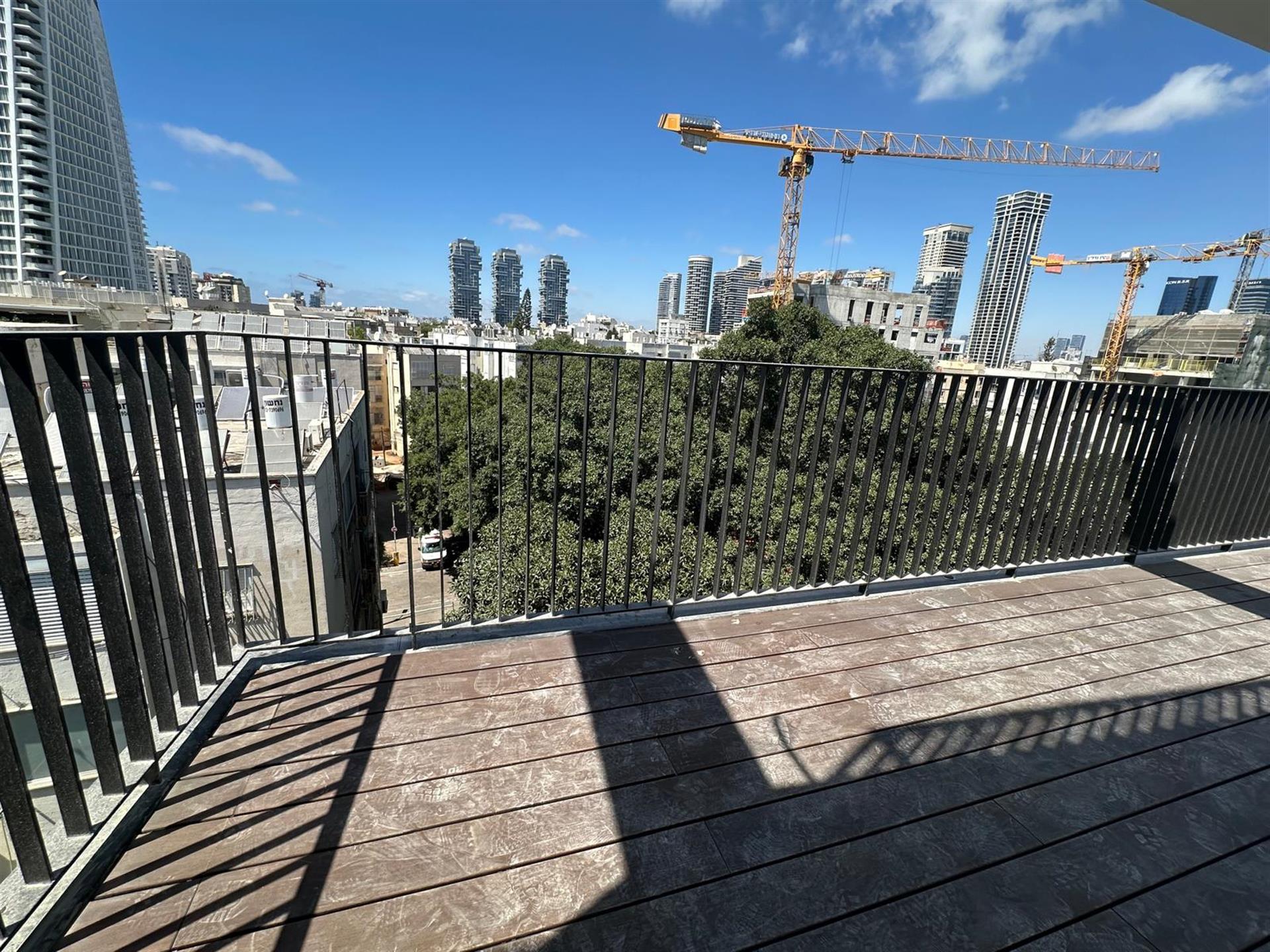 3-Room apartment on Zichron Yaakov Street