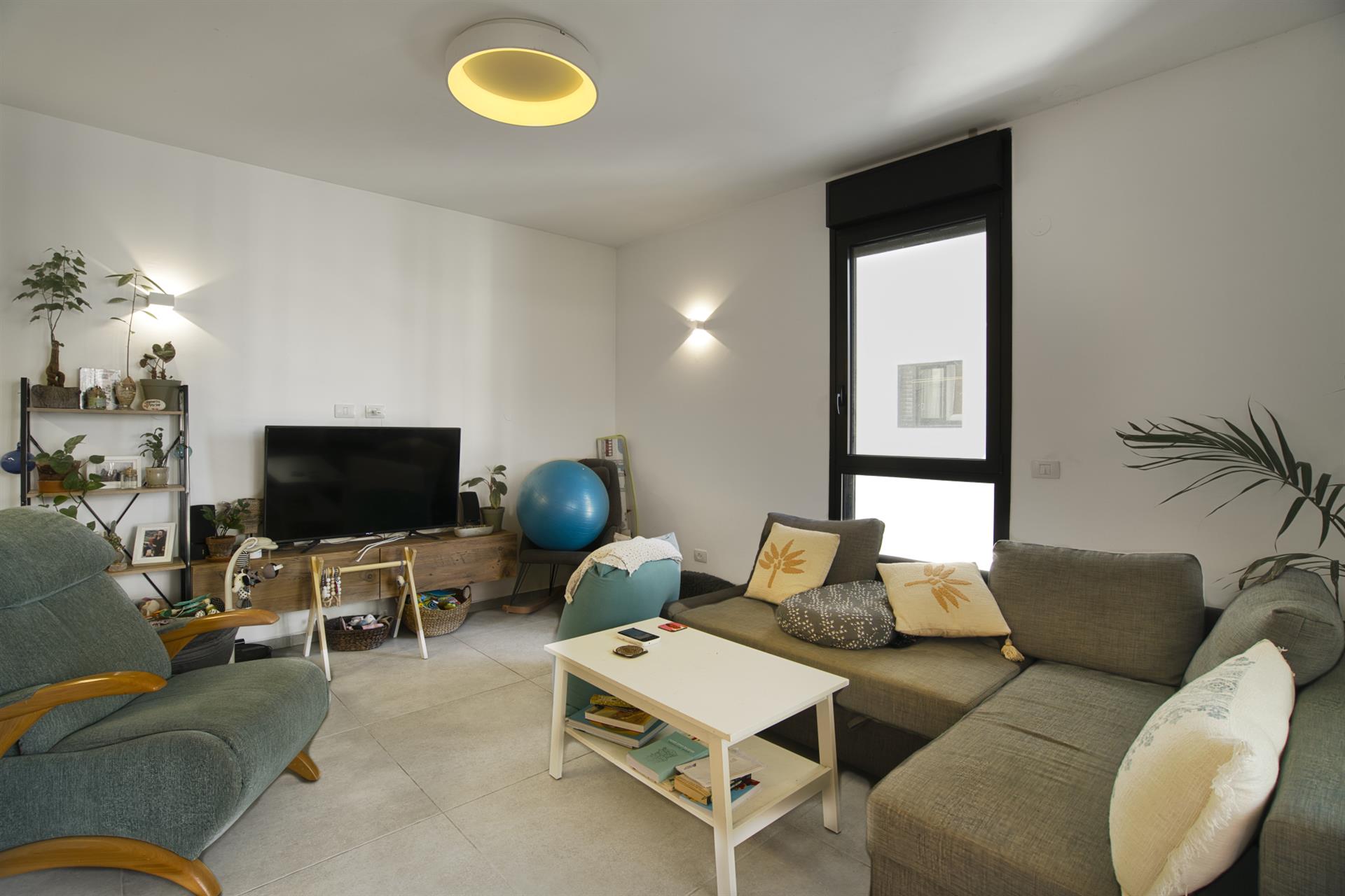 A 3-room apartment on Itamar Street