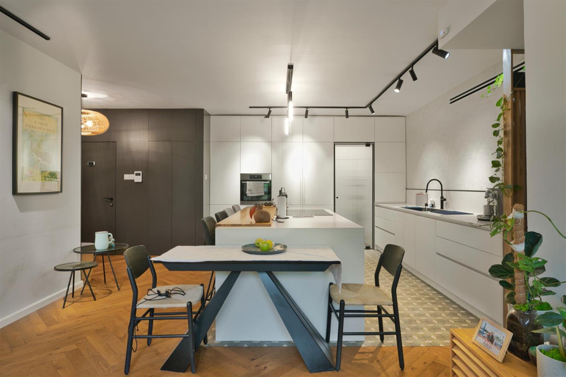 4-Room Apartment on Namir Road