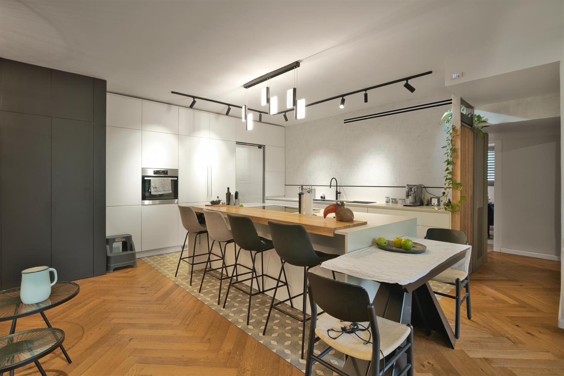 4-Room Apartment on Namir Road