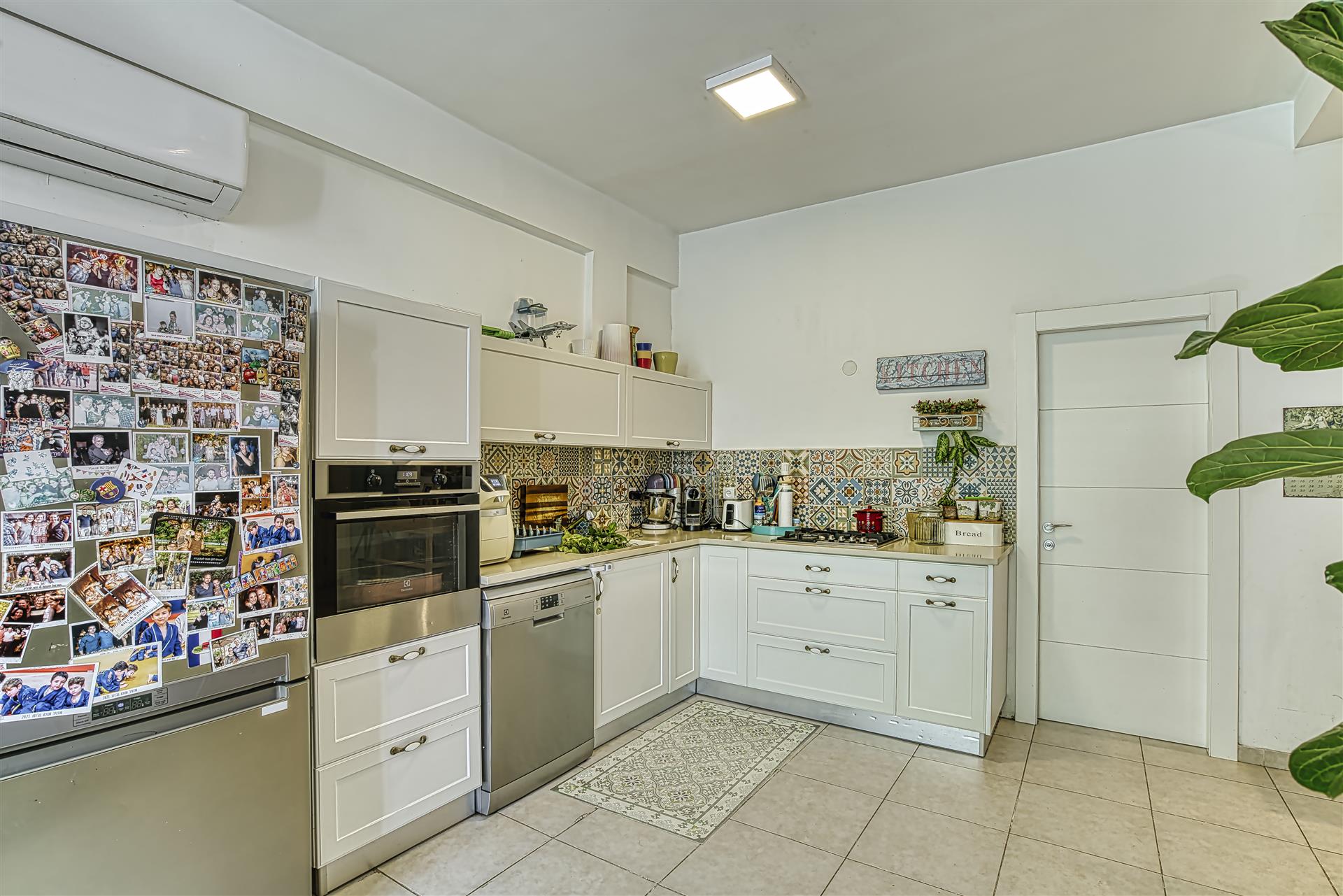 4-Room Apartment on Yehuda HaMacabi Street