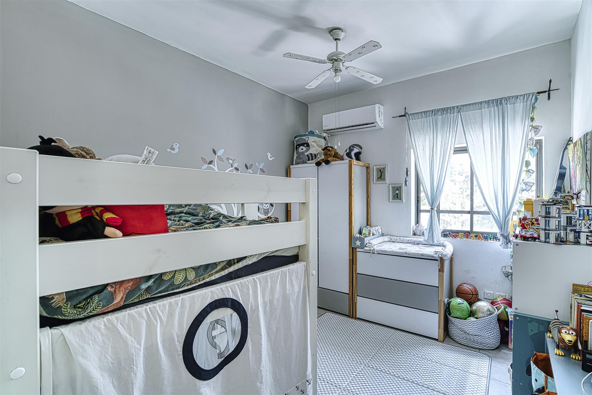 4-Room Apartment on Yehuda HaMacabi Street