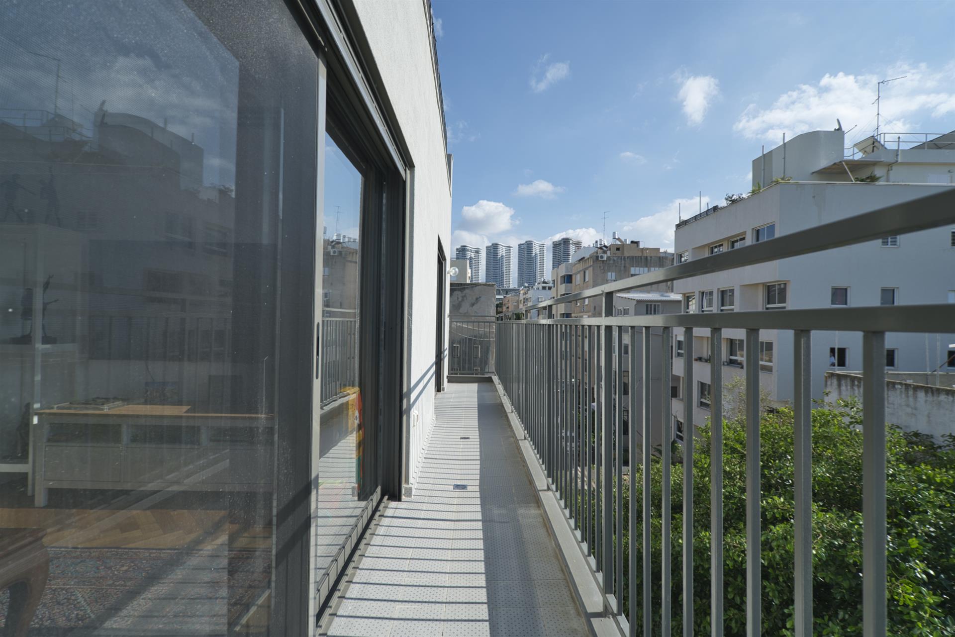 A 3-room apartment on Hashmonaim Street