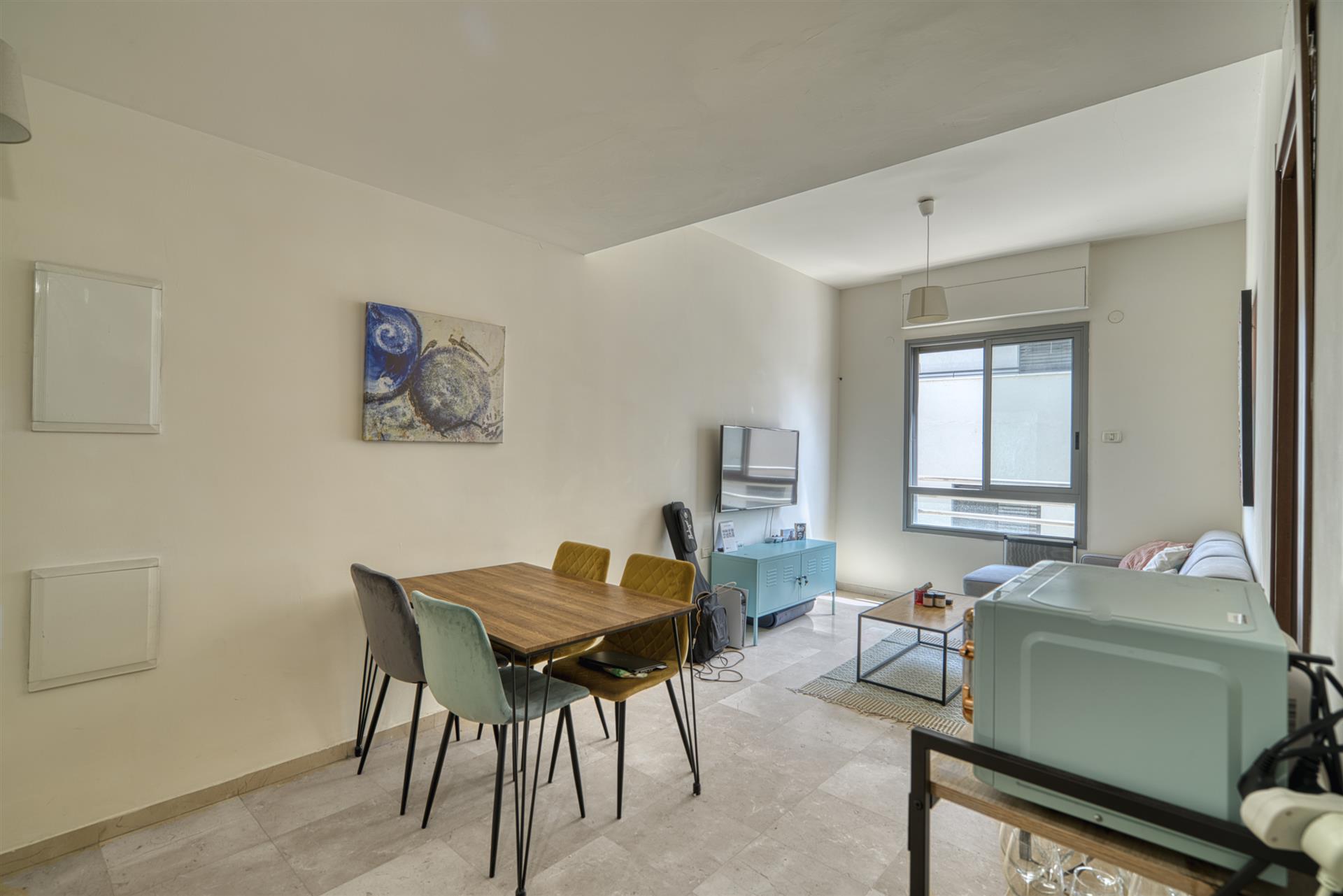 A 2-room apartment on Melchet Street