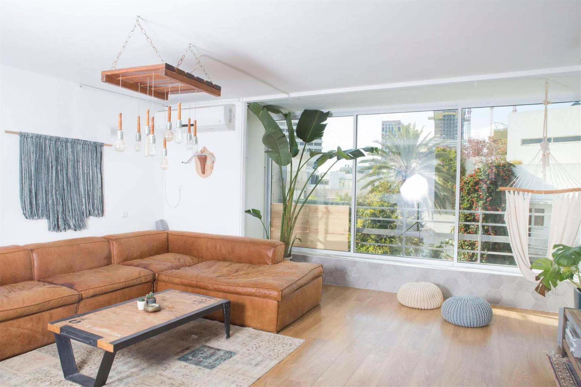 3.5-Room Apartment on Has Street