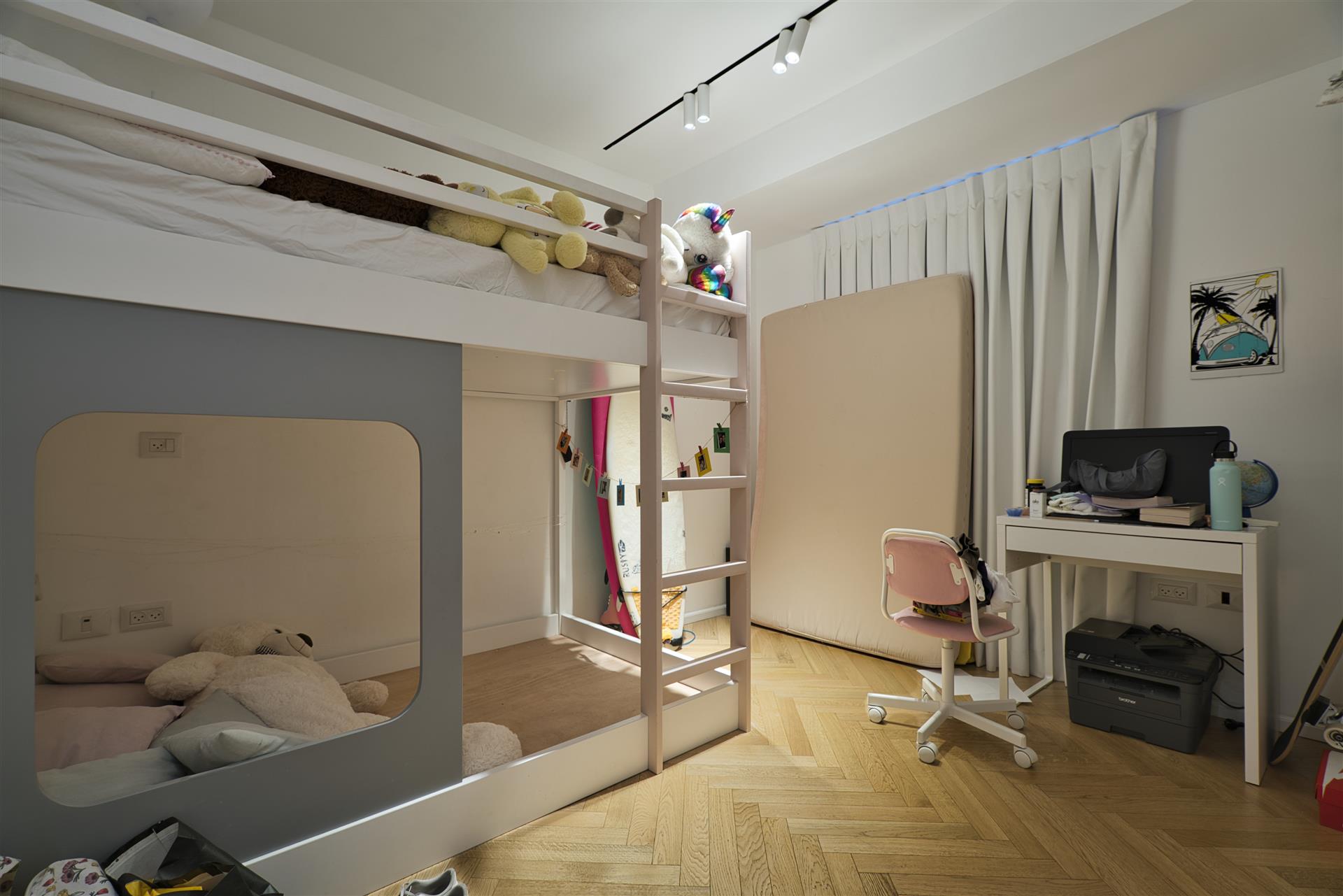 3-Room Apartment on Nordau Boulevard