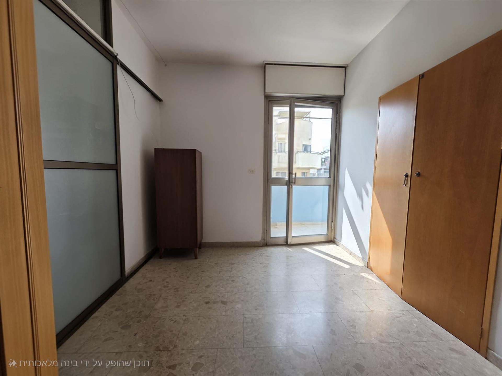 A 4-room apartment on Nachum the Prophet Street