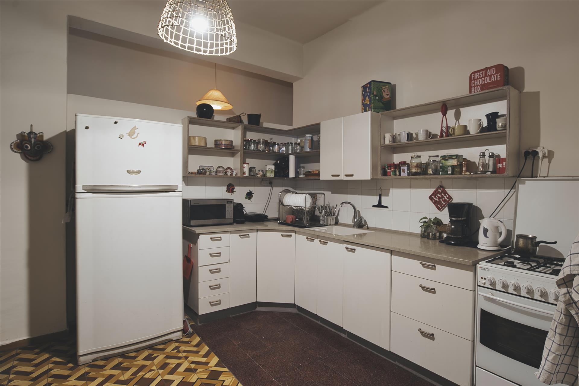 A 4-room apartment on Peretz Hayout Street