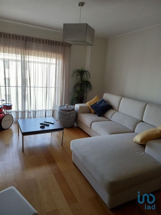 Apartment with 2 Rooms in Porto with 97,00 m²