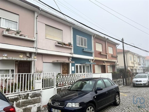 Maison T2 à Porto de 59,00 m²