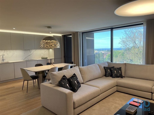 Appartement T3 à Porto de 128,00 m²