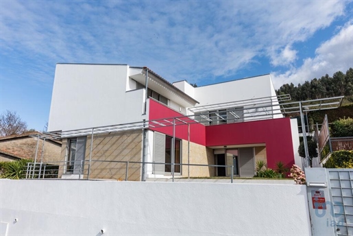 Propriedade T4 em Viana do Castelo de 346,00 m²