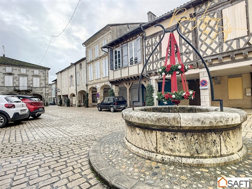 In the pretty central square of the village of Damazan