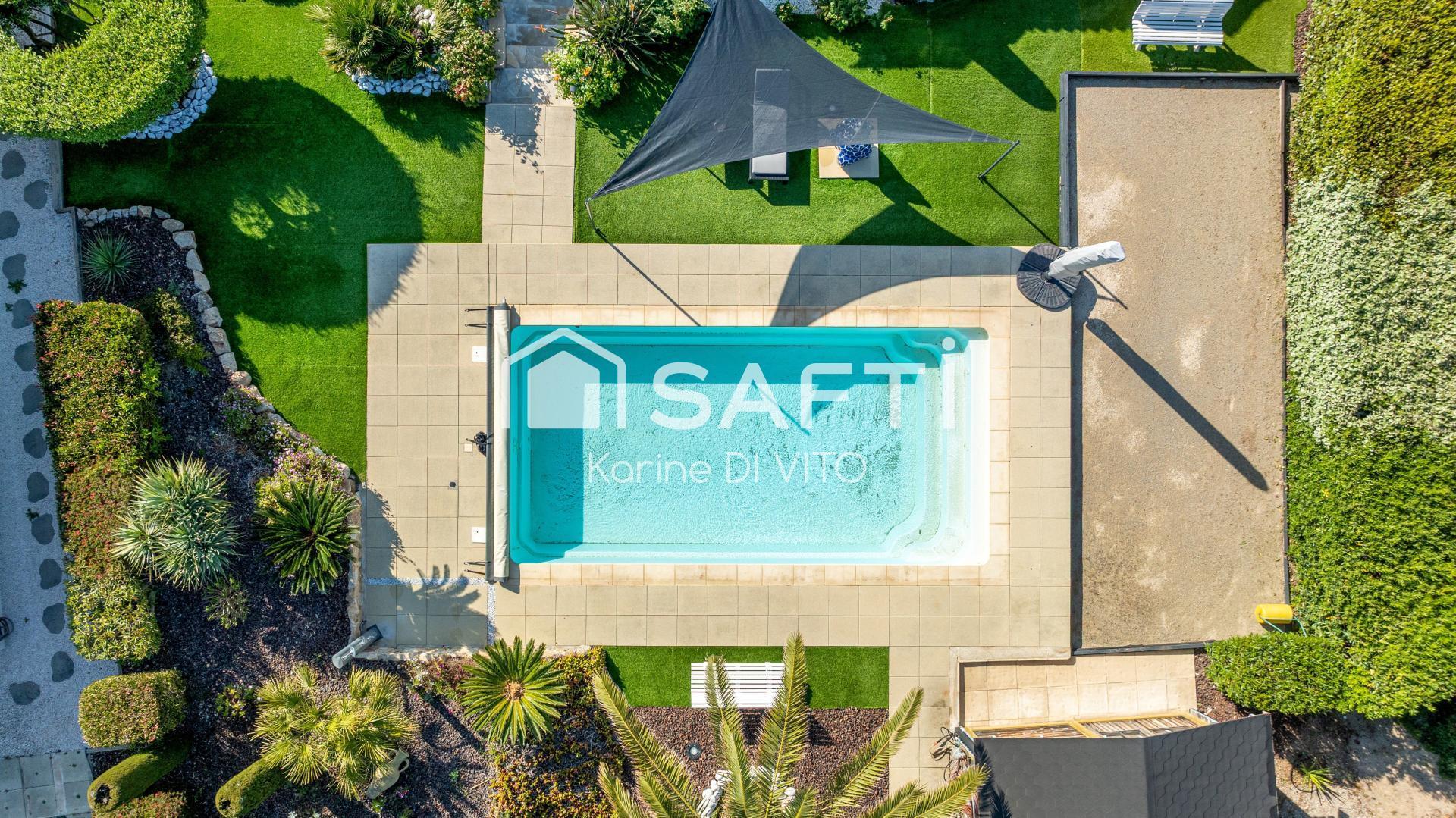 Purchase: Luxury property (83370)