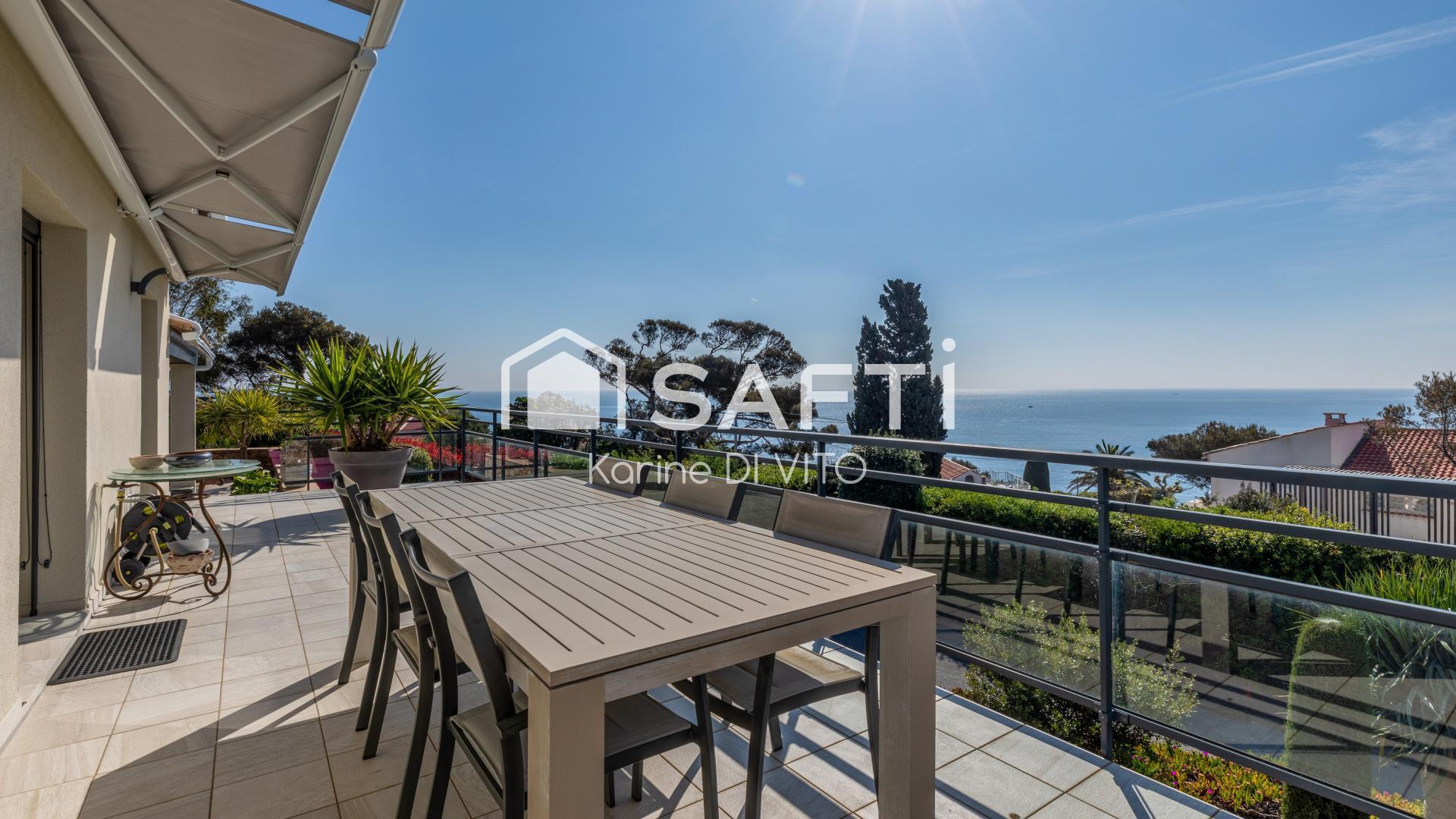 Purchase: Luxury property (83370)