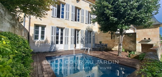 Residence in the heart of the medieval village of Saint Emilion