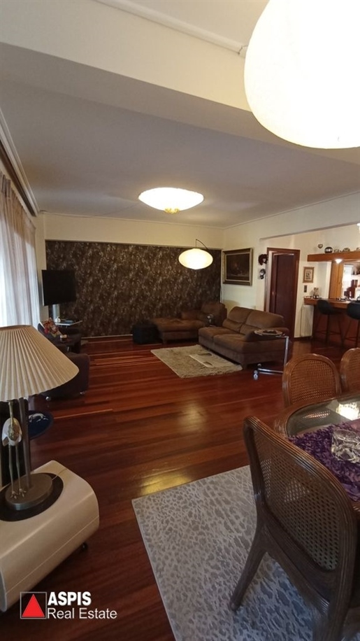 (For Sale) Residential Apartment || Athens South/Glyfada - 137 Sq.m, 2 Bedrooms, 690.000€