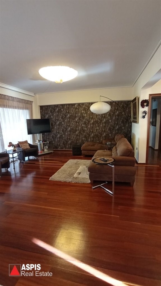 (For Sale) Residential Apartment || Athens South/Glyfada - 137 Sq.m, 2 Bedrooms, 690.000€