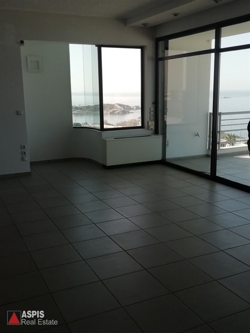 (For Sale) Residential Floor Apartment || East Attica/Saronida - 180 Sq.m, 2 Bedrooms, 700.000€