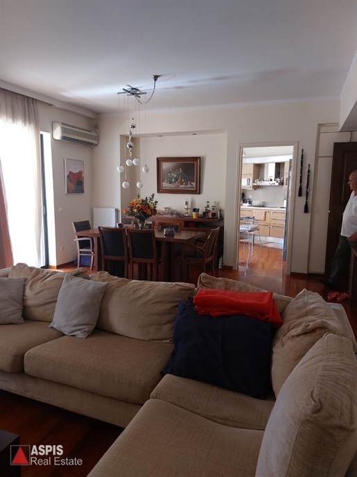 (For Sale) Residential Apartment || East Attica/Vouliagmeni - 116 Sq.m, 3 Bedrooms, 870.000€