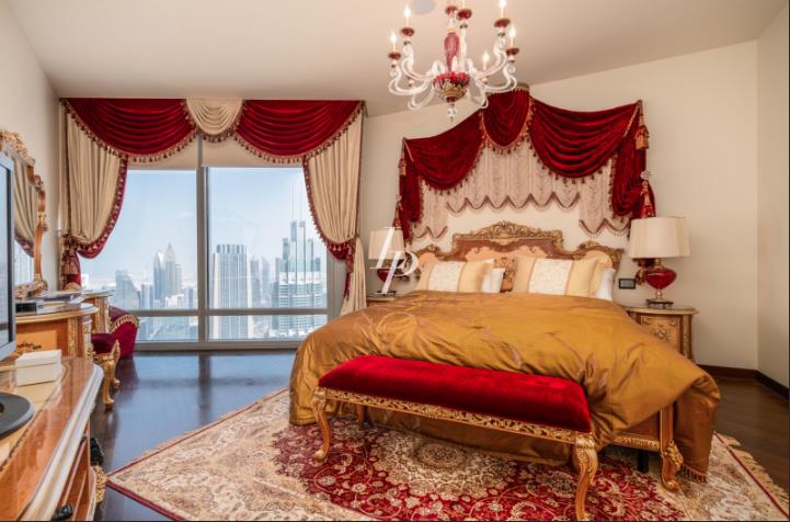  Luxurious 3-Bedroom Apartment in Burj Khalifa