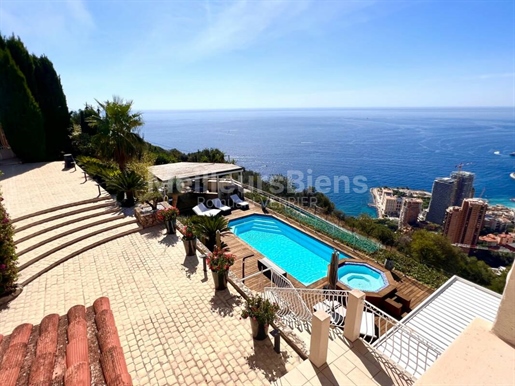 Magnificent Villa of 306 m2 - 7 rooms - Roquebrune-Cap-Martin - 8.500.000 €