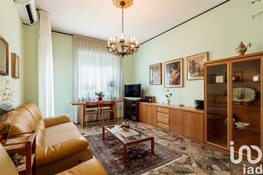 Sale Apartment 87 m² - 2 bedrooms - Sesto San Giovanni