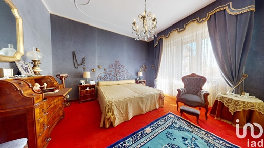 Vendita Appartamento 145 m² - 3 camere - Genova
