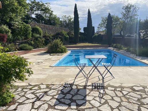 Villa de plain pied Gard avec piscine