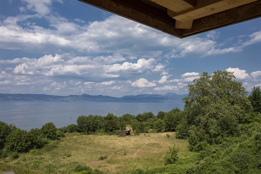 Evian les bains, Apartment Type T3 with Panoramic Lake Geneva view.