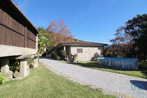 Country House with 4 Rooms in Braga with 184,00 m²