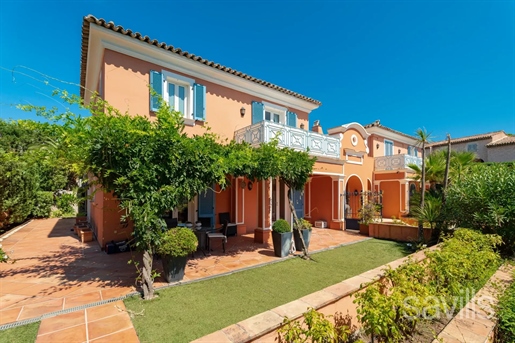 Saint-Tropez - Charming townhouse with garden, walking distance to the Place des Lices - private gar