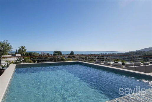 Sole-Agent. Penthouse with private pool and sea view