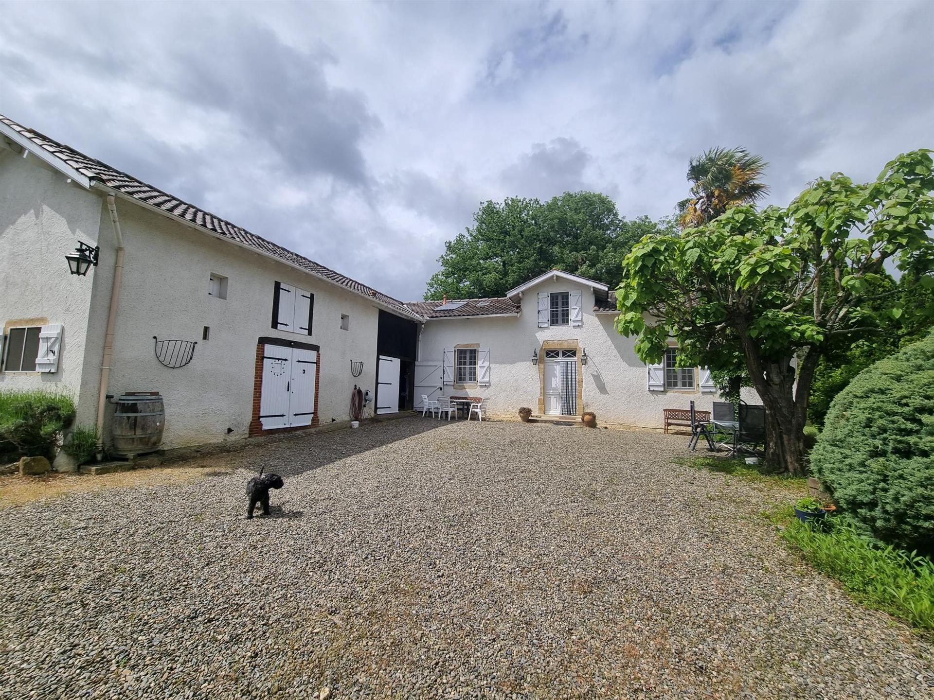 Casa de fazenda modernizada cênica 