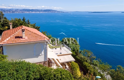 Villa with panoramic sea view in Théoule