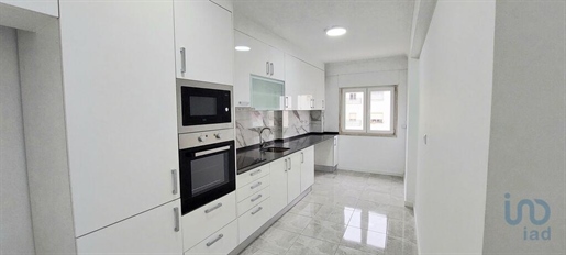 Apartment with 3 Rooms in Setúbal with 103,00 m²