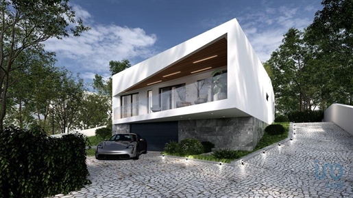 Maison T3 à Faro de 319,00 m²