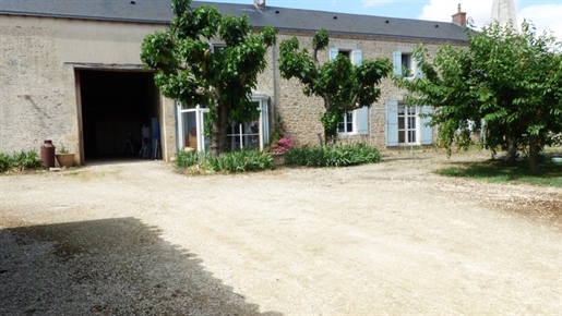 Dpt Deux Sèvres (79), te koop nabij Airvault, huis P12