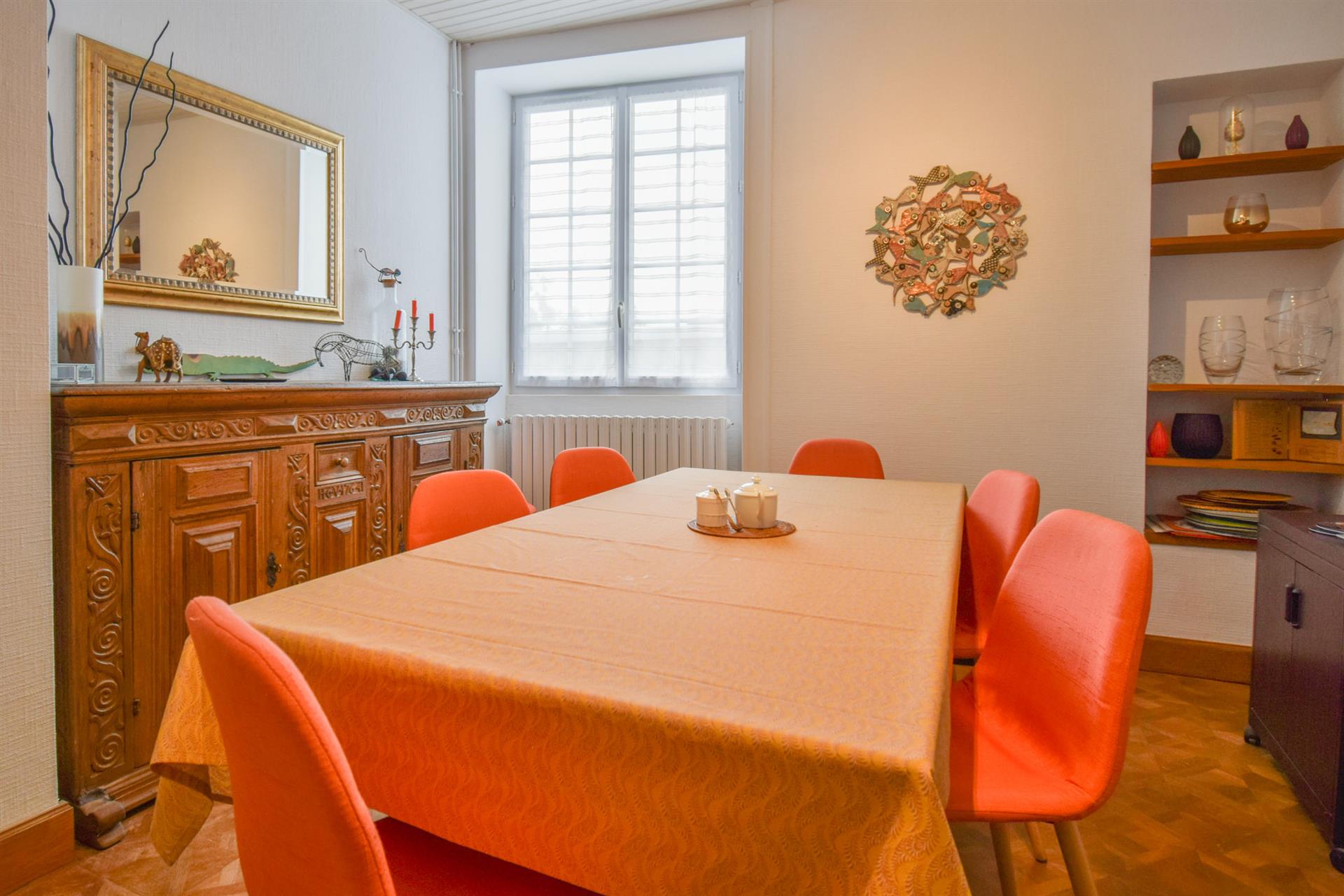 Beautiful large detached village house, 5 bedrooms, double-glazed and centrally-heated, gardens,