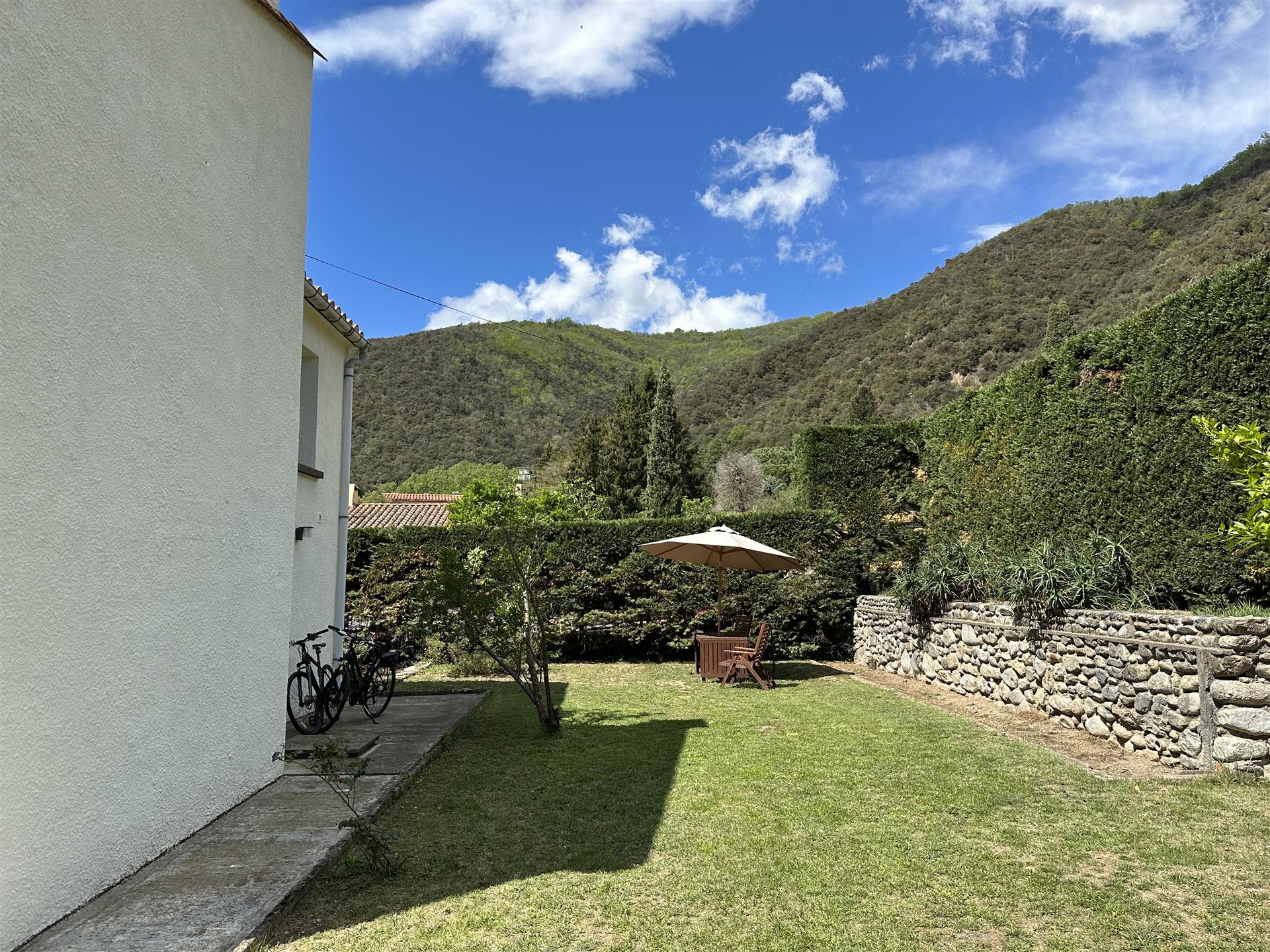 Superbly modernised detached villa