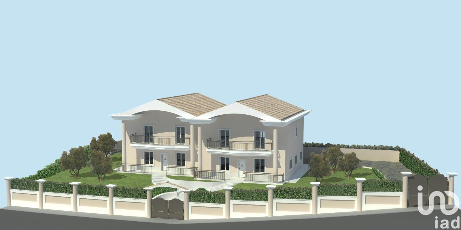 Sale Home 250 m² - 3 bedrooms